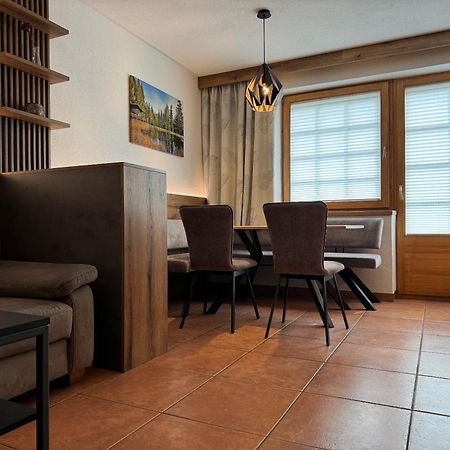 Camping Dreilaendereck Blockhuetten & Apartments Ried im Oberinntal Bagian luar foto