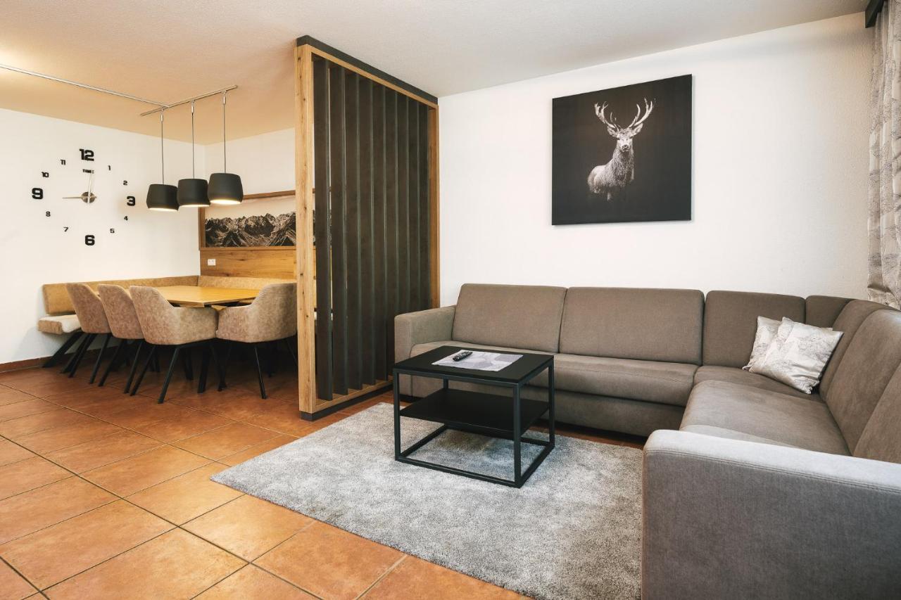 Camping Dreilaendereck Blockhuetten & Apartments Ried im Oberinntal Bagian luar foto