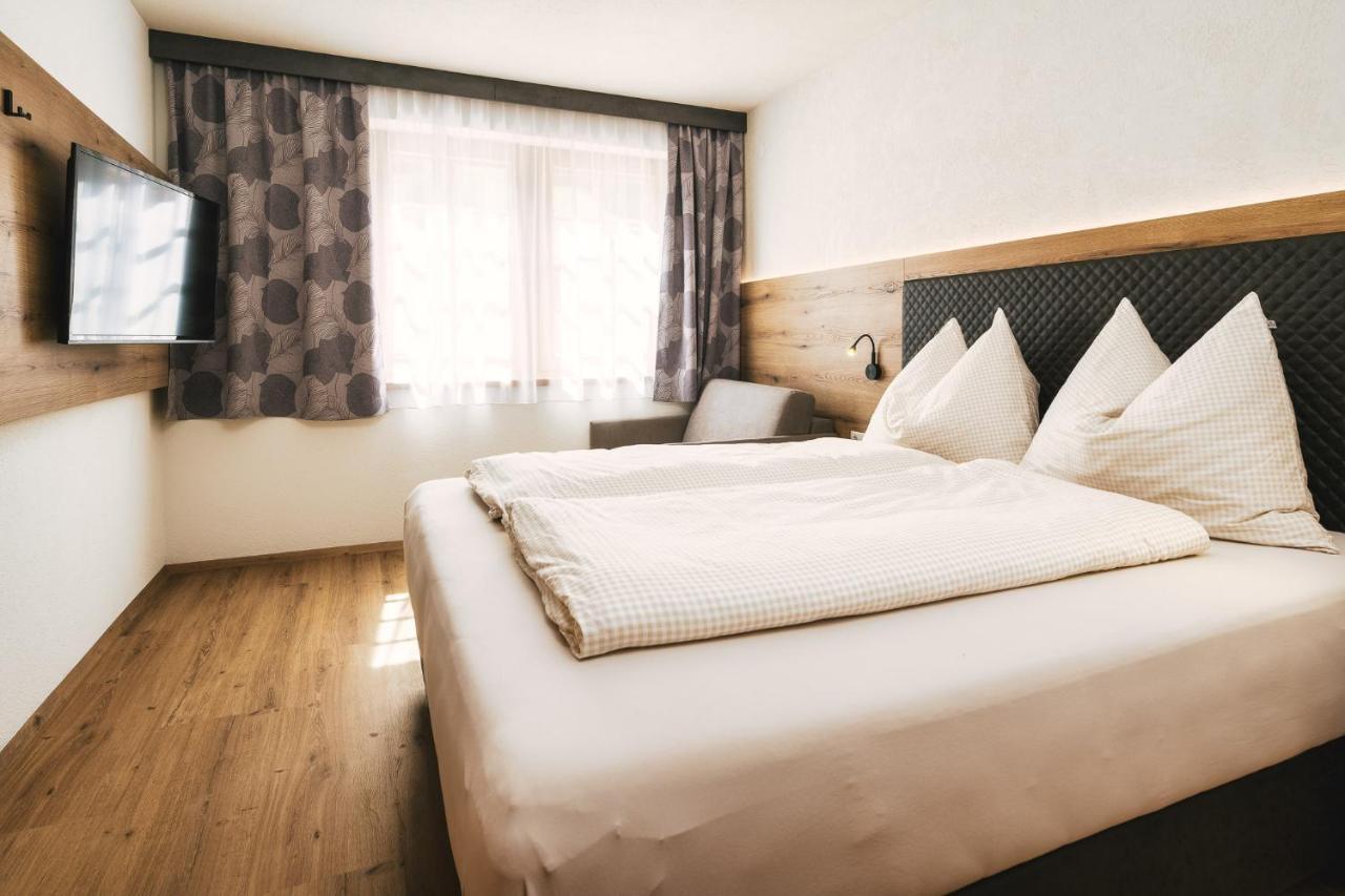 Camping Dreilaendereck Blockhuetten & Apartments Ried im Oberinntal Bagian luar foto