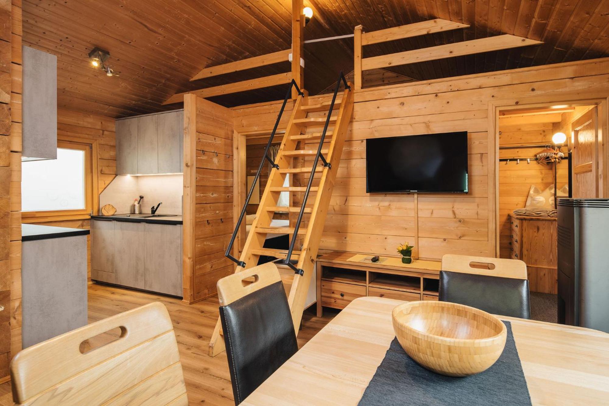 Camping Dreilaendereck Blockhuetten & Apartments Ried im Oberinntal Bagian luar foto
