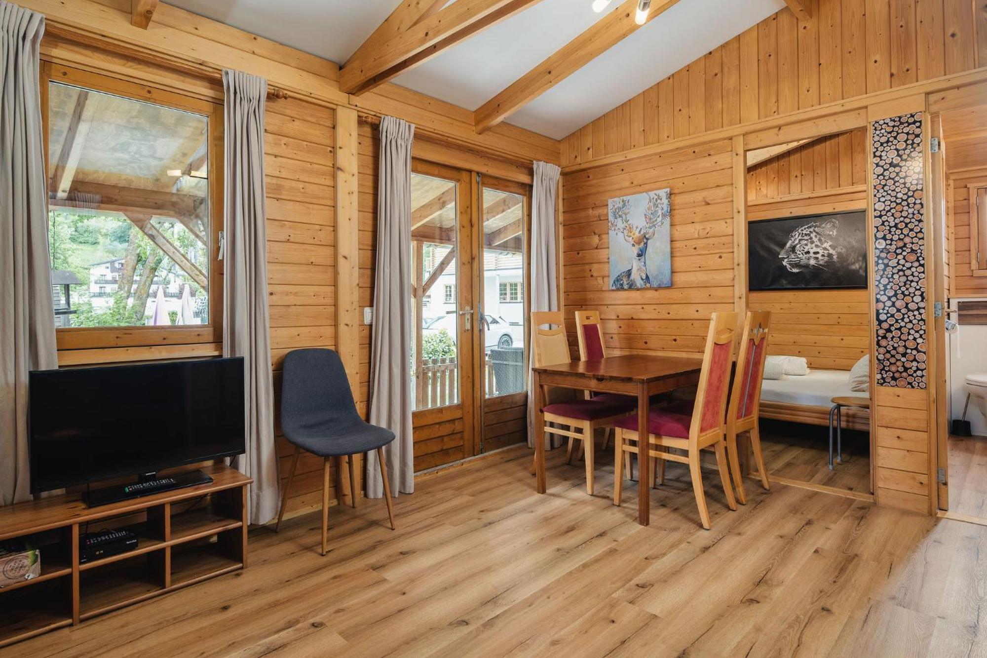 Camping Dreilaendereck Blockhuetten & Apartments Ried im Oberinntal Bagian luar foto